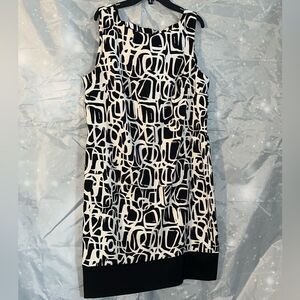 Gorgeous Black & white print dress